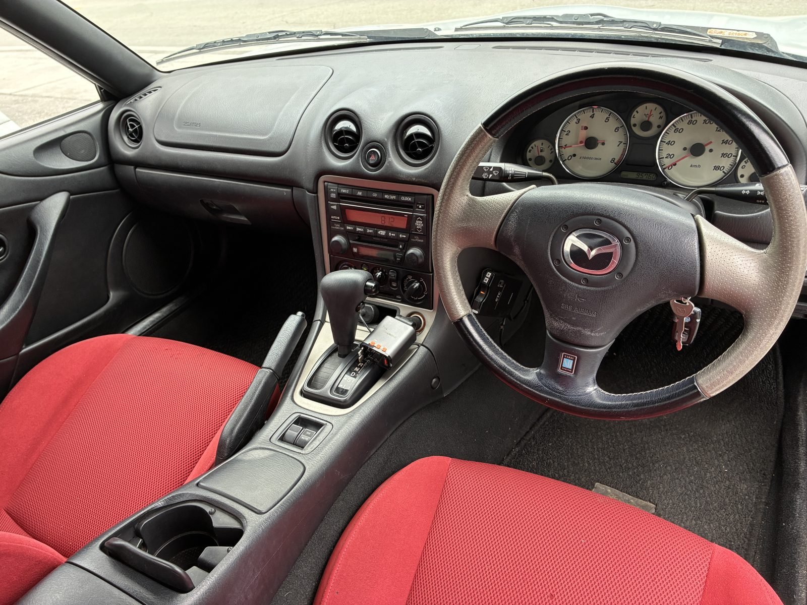 2001 Mazda Roadster — photo 10