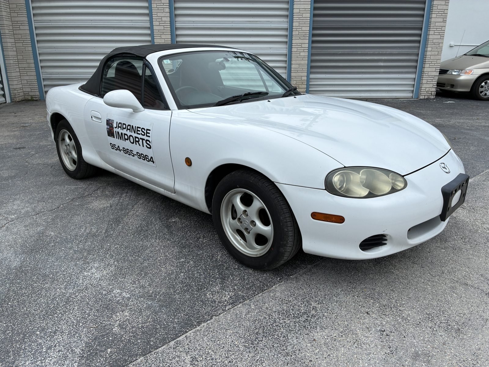 2001 Mazda Roadster — photo 2